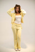 Sunday set in yellow