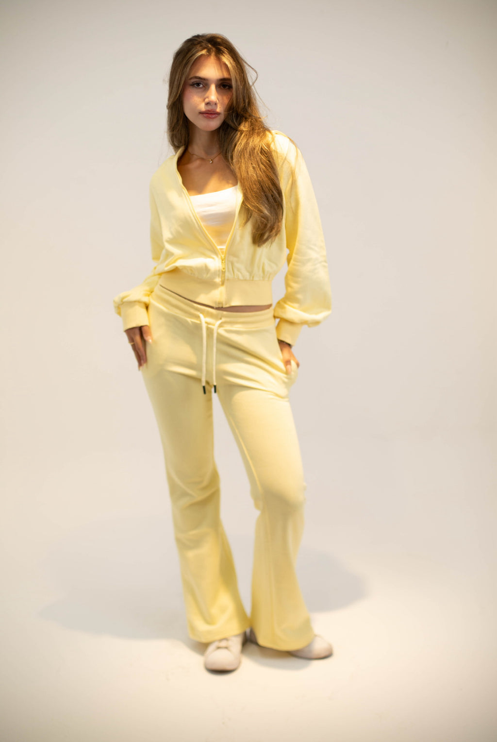 Sunday set in yellow